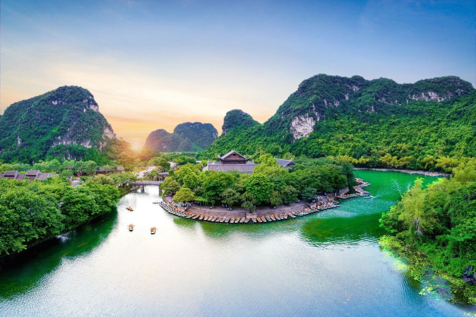 Ninh Binh - Hoa Lu - Tam Coc - Mua Cave Day Trip, Boat, Bike - What to Bring