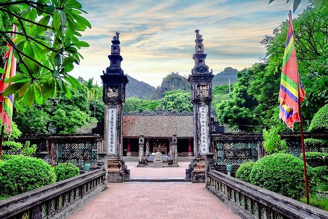 Ninh Binh Tour: Deluxe & Small Group Tam Coc Hoa Lu - Boat, Biking, Buffet Lunch - Traveler Photos