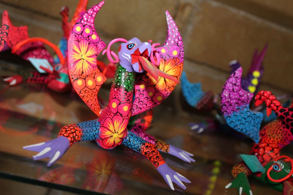 Oaxaca: Ocotlan De Morelos Cultural Experience and Tour - Enjoy a Colorful Handicraft Shopping Experience