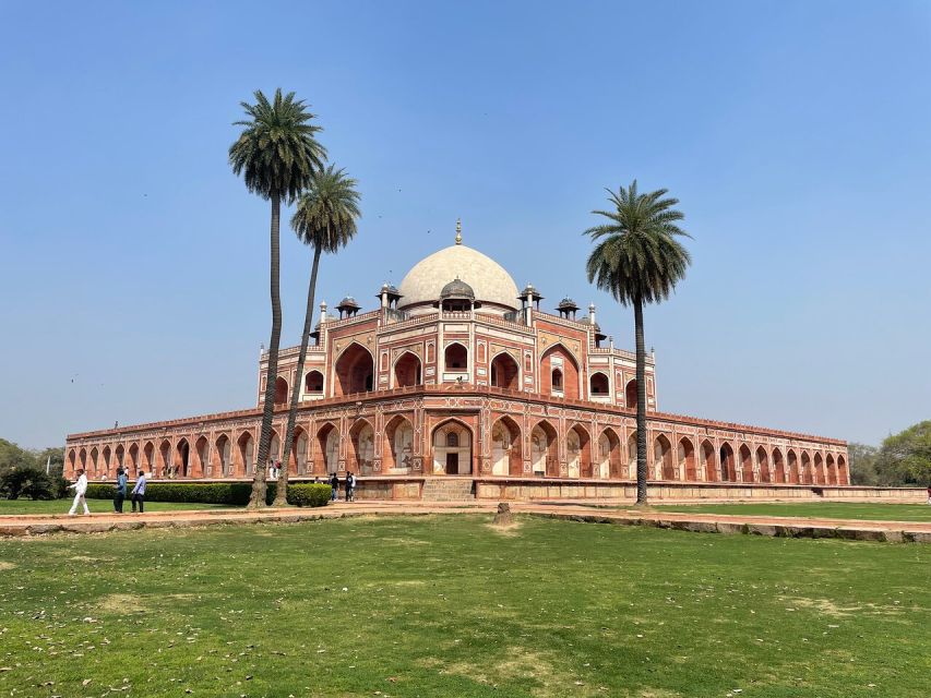 Old & New Delhi Tour-Best of Delhi in 8 Hours With Entrances - Old Delhi Exploration
