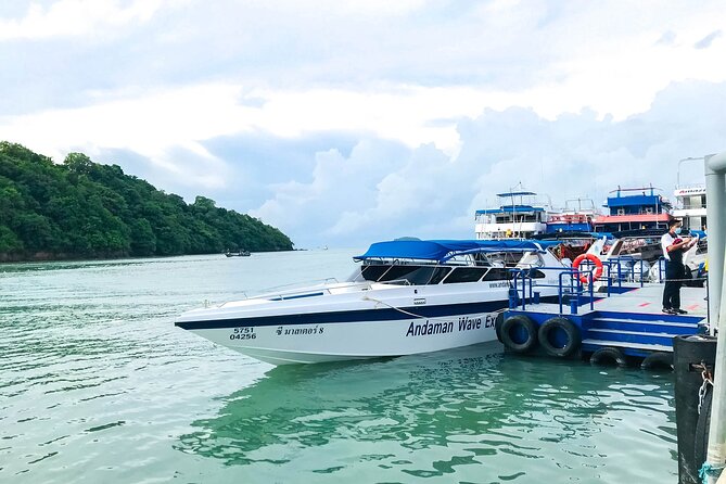 One-Way Arrival Transfer From Phuket Airport to Phi Phi Island by Speedboat - Speedboat Transfer Experience