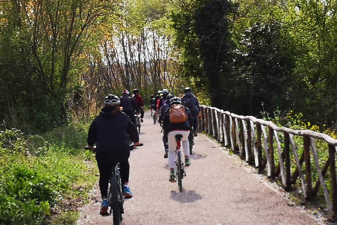 Orvieto Wine Tasting Tour by E-Bike - Photo Viewing