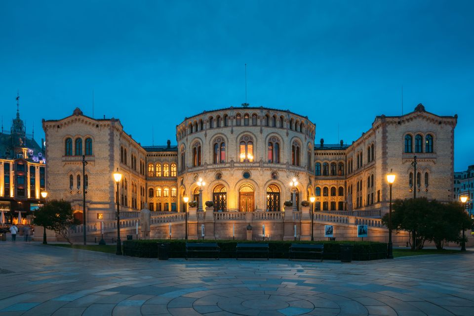 Oslo: City Highlights Walking Tour With a Local - Meeting Point