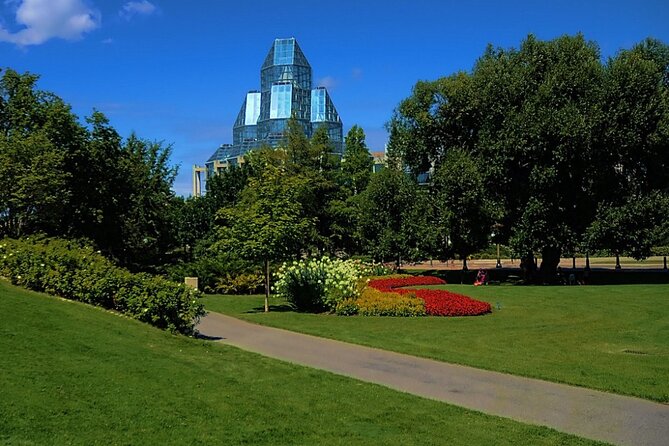 Ottawa Scavenger Hunt: Ottawa's Iconic Sights - Additional Information Provided