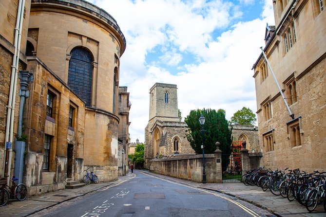 Oxford Bike Tour With Student Guide - Booking Information and Pricing