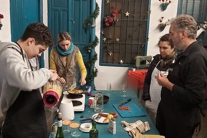 Paella and Salmorejo 2-Hour Cooking Class in Córdoba - Accessibility and Amenities
