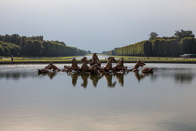 Palace of Versailles Kings Apartment Guided Options Gardens,Trianon Access Tour - Background Information on the Tour