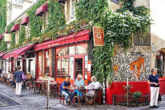 Paris , Montmartre, Le Marais and Moulin Rouge With CDG Transfers - CDG Airport Transfers Information
