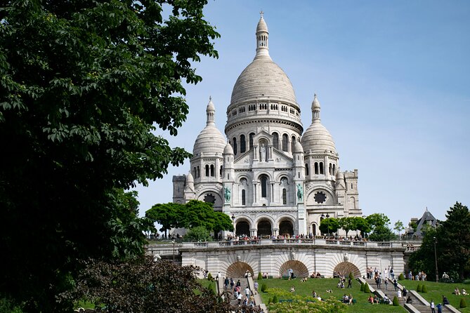 Paris Montmartre Walking Tour: Art, Culture & Rebel Legacy - Local Artisans Encounter