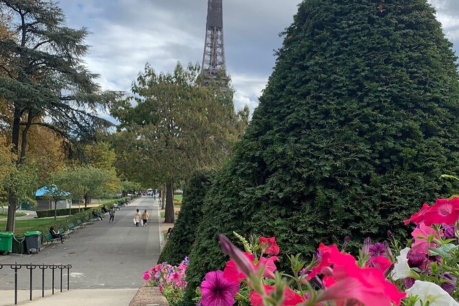 Paris: Welcome Walking Tour With a Seine River Cruise - Booking Information