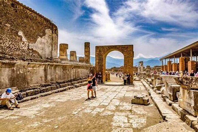 Pompeii Tour With Lunch and Wine Tasting From Positano - Transportation Details