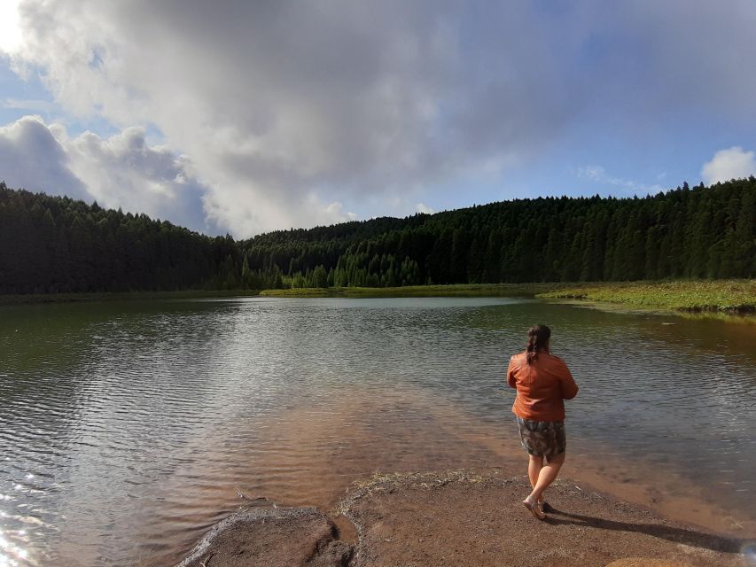 Ponta Delgada: Shore Tour, Sete Cidades & Furnas Volcano - Relaxation Options and Tea Tasting