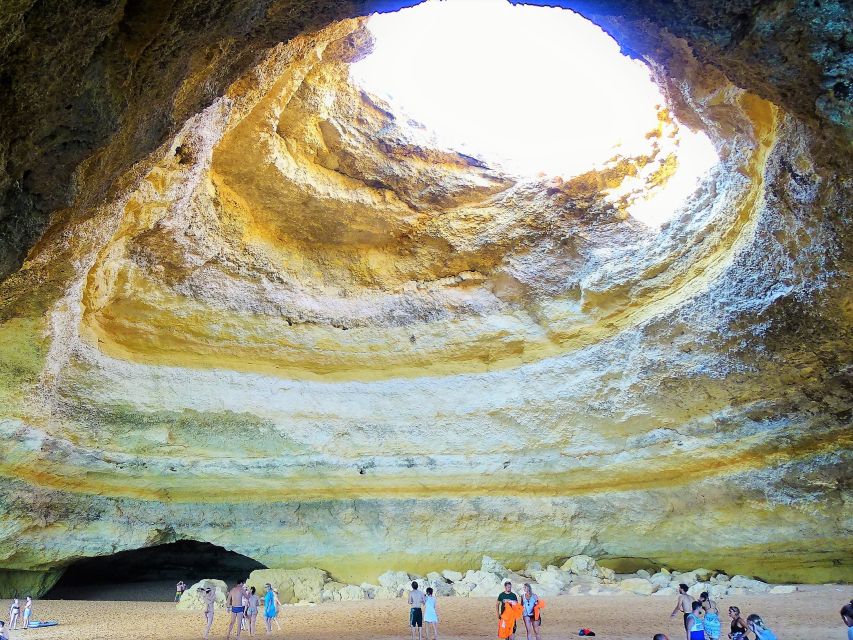 Portimão: Benagil Caves and Golden Coast by Eco Catamaran - Meeting Point Details