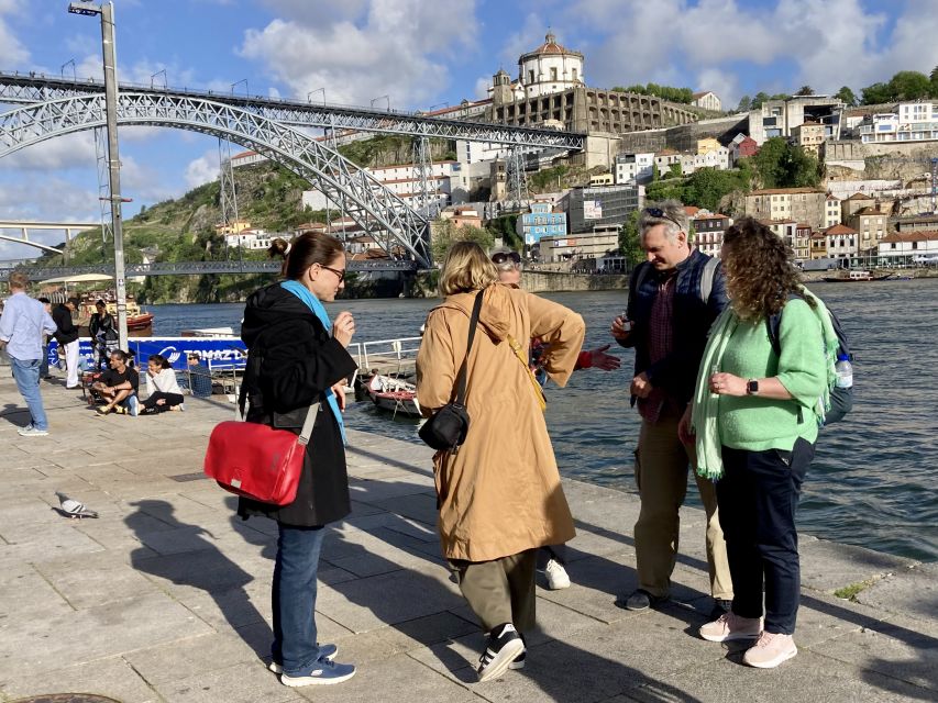 Porto: Culture, Green & Port Wine Tour From Porto to Gaia - Location and Booking