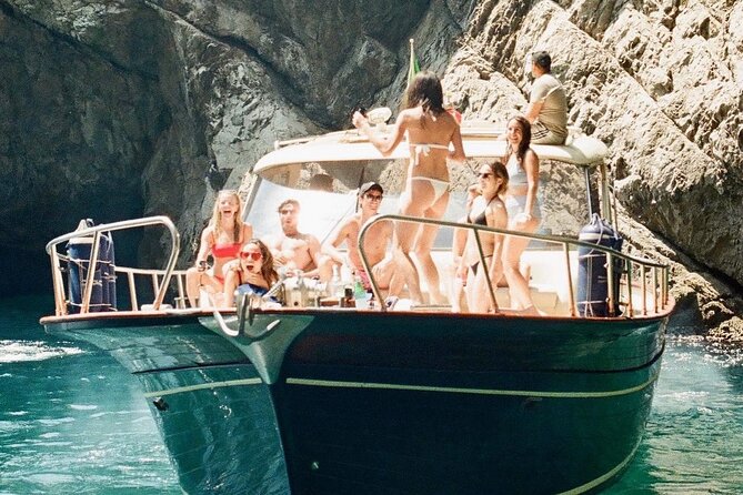 Positano to Capri Instagram Boat Tour - Common questions