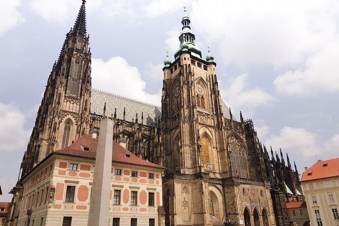 Prague Castle Audio Guide (No Admission Ticket Included) - Tips for Maximizing Your Experience