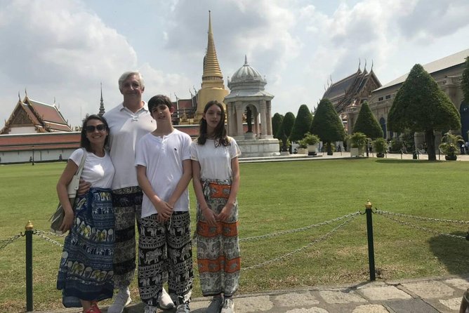 Private 1 Day Highlights Bangkok City Tour With the Grand Palace - Common questions