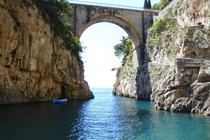 Private Amalfi Coast Day Cruise  - Salerno - Common questions