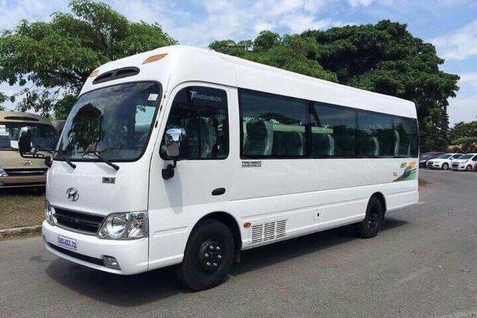 Private Arrival Transfer: Tan Son Nhat Airport to Ho Chi Minh City Hotels - Directions