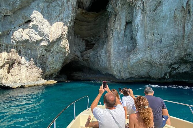 Private Boat Tour of Capri - Common questions