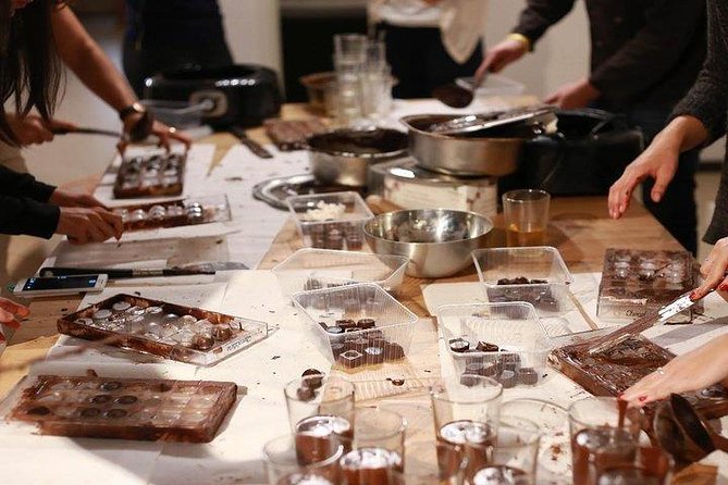 Private Chocolate Tour : Visit Brussels While You Are Eating Chocolates - Meet Local Chocolatiers and Confectioners