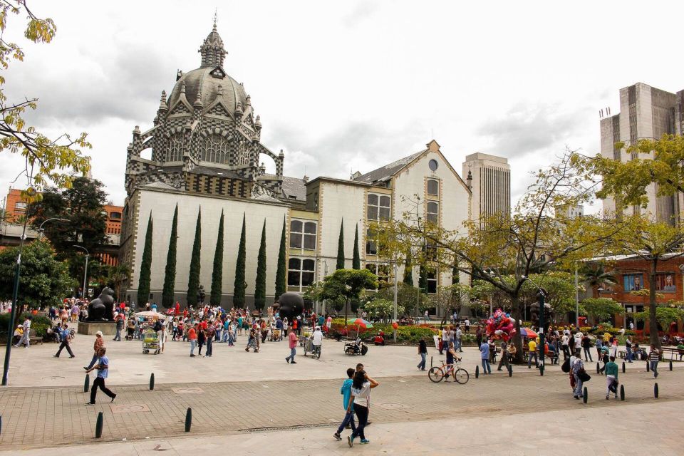 Private City Tour of Downtown Medellin - Common questions