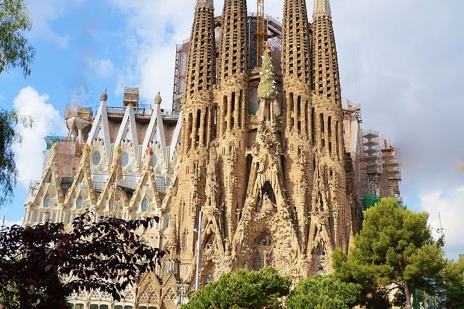 Private Complete Gaudi Experience in Barcelona (2 Days) With Hotel Pick up - Insider Tips for Visitors