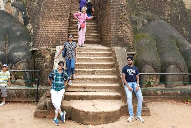 Private Dambulla Sigiriya Tour From Kandy With Lunch - Traveler Reviews