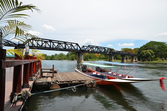 Private Damnoen Saduak Floating Market, Erawan Falls & Ayutthaya - Common questions