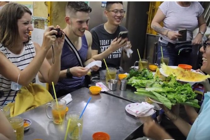 Private Hoi An Street Food Tour By Motorbike/Walking With Student - Safety Guidelines