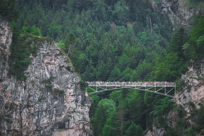 Private Instagram-Tour to Neuschwanstein & Linderhof Castle With Bavarian Lunch - Directions