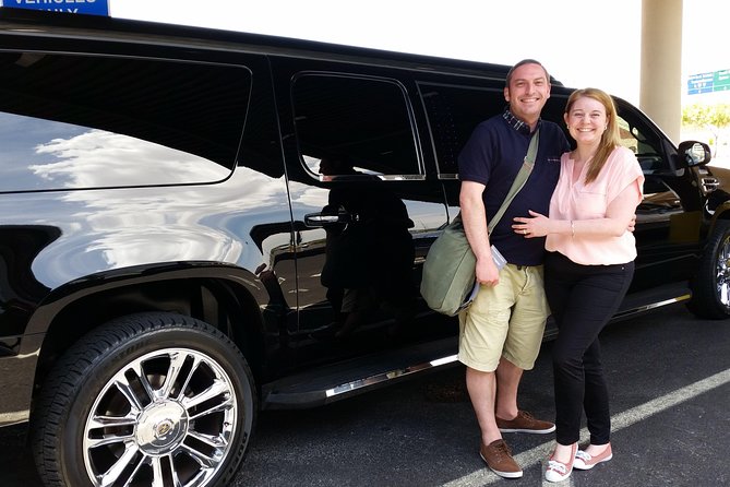 Private Las Vegas Hotel to Airport Luxury Limousine Transfer - Common questions