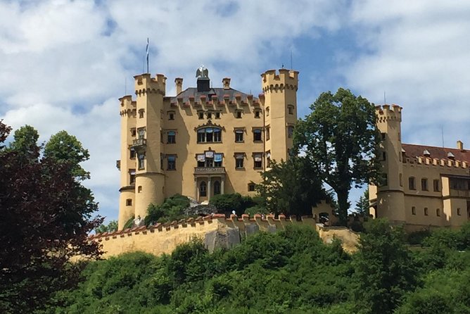 Private Neuschwanstein Castle Tour From Munich - Guide Experience and Expertise