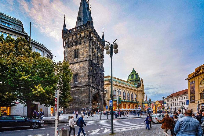 Private Scenic Transfer From Frankfurt to Prague With 4h of Sightseeing - Travel Itinerary Overview