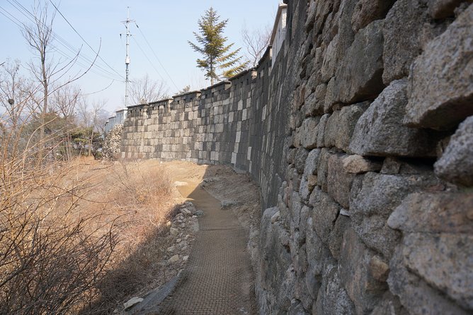 Private Seoul City Wall Trail Full-Day Hiking Tour With Lunch - Customer Support