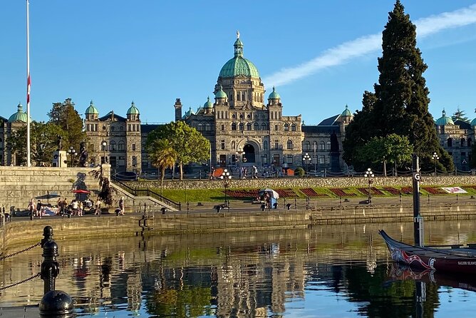 Private Small Group Deluxe Tour of Victoria & to Butchart Gardens - Key Stops and Attractions
