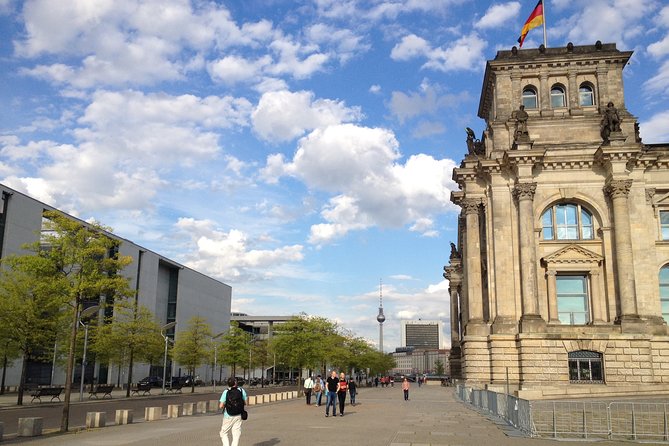 Private Taxi Tour Through Berlin East and West and Neighborhood Approx. 3-4 Hours - Additional Information and Reviews