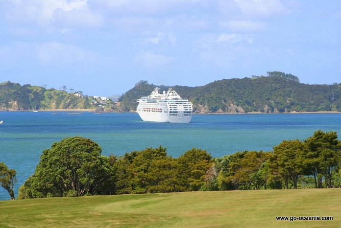 Private Tour: Bay of Islands Tour With Wine Tasting - Pickup and Drop-off
