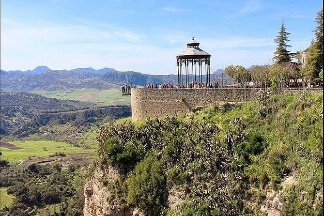 Private Tour of Ronda and Setenil De Las Bodegas - Common questions