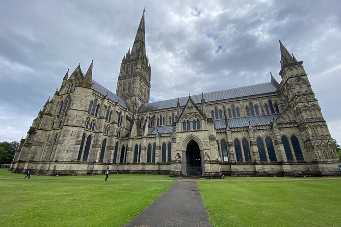 Private Tour of Stonehenge and Salisbury Cathedral - Additional Resources