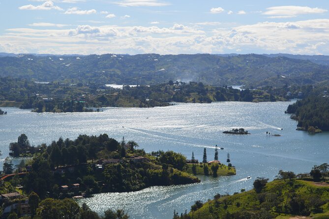 Private Tour to Guatape With Entrance to the Stone - Common questions