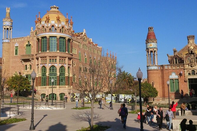Private Transfer From Montpellier To Barcelona With a 2 Hour Stop - Driver and Language Preferences