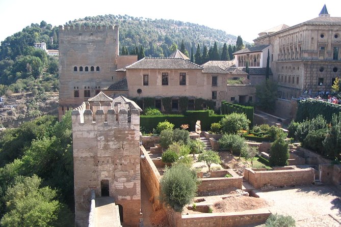 Private Walking Tour of Alhambra and Granada City Center - Booking Information