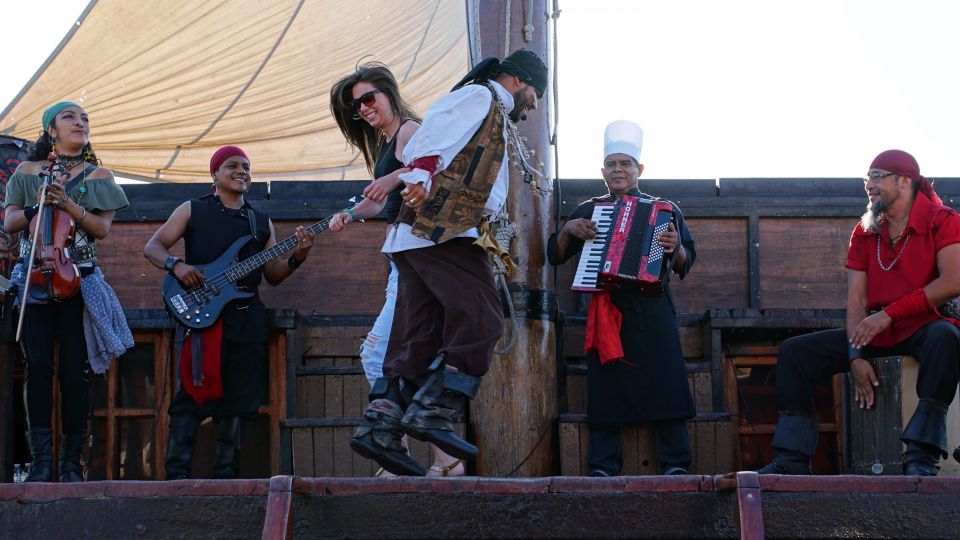 Puerto Vallarta: Pirate Cruise With Dinner and Show - Customer Reviews