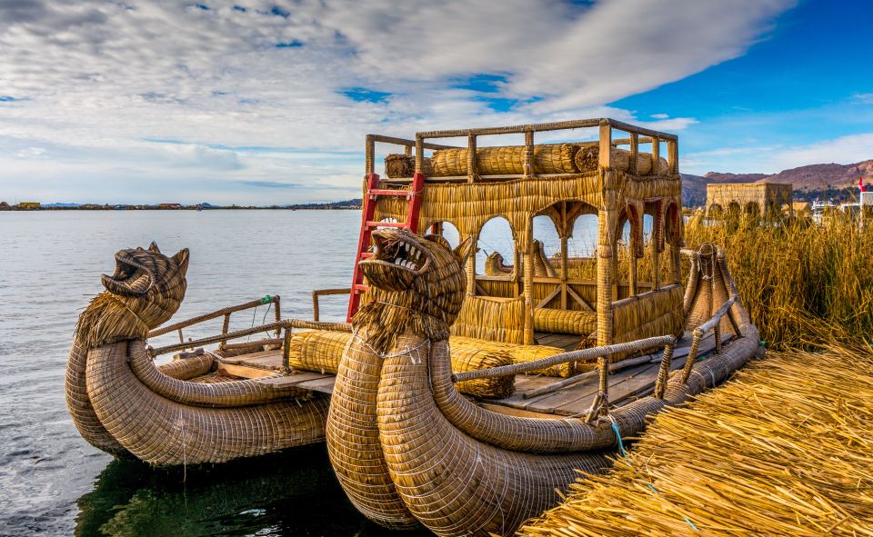 Puno: Full-Day Tour of Lake Titicaca and Uros & Taquile - Live Tour Guide