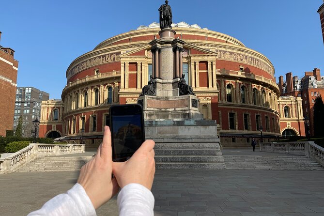 Queen Highlights Walking Tour of London - Meeting Point