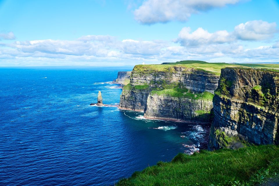 Rail Tour: The Cliffs of Moher & Bunratty Castle Tour - Customer Reviews