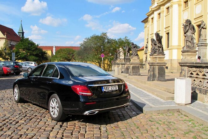 Regensburg to Prague Private Transfer - Meeting and Pickup Information
