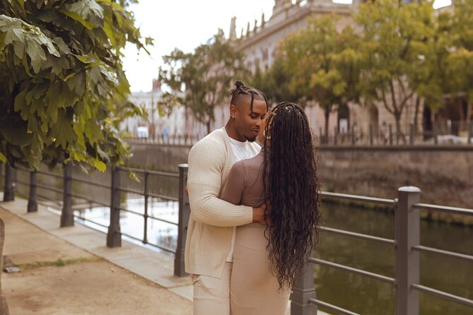 Romantic Couple Photoshoot in the Heart of Berlin - Weather Contingency Plan