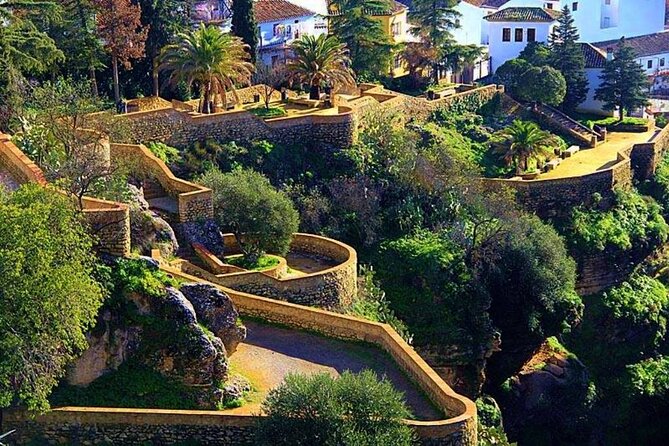 Ronda Historical Walking Tour With Bullring Entrance - Directions